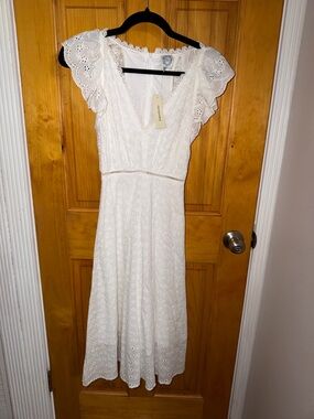 Francesca's Collections White Eyelet Midi Dress with Flutter Sleeves